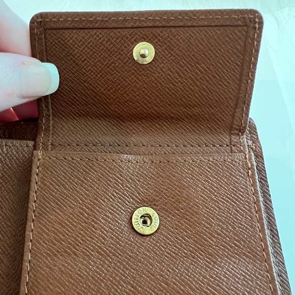 AUTHENTIC LOUIS VUITTON MONOGRAM MARCO WALLET - Picture 14 of 17